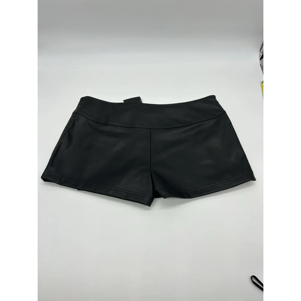 CELEBRITY PINK - SIZE: XL- Black Faux‎ Leather Wide Waistband Pleated Skort -NEW
